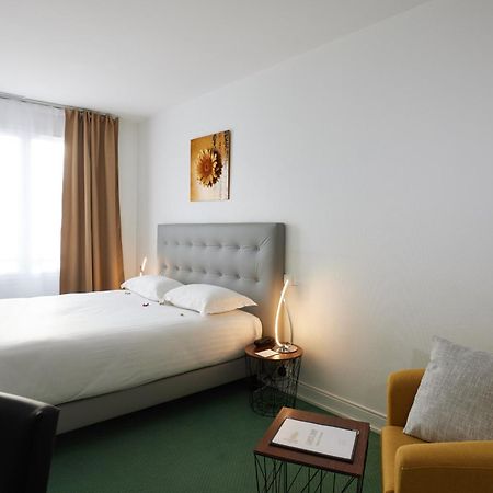Hotel Le Beffroi Dreux Buitenkant foto