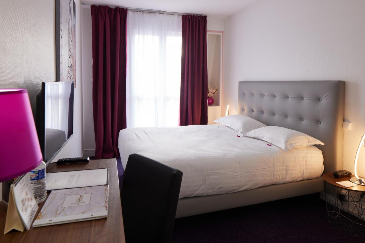 Hotel Le Beffroi Dreux Buitenkant foto