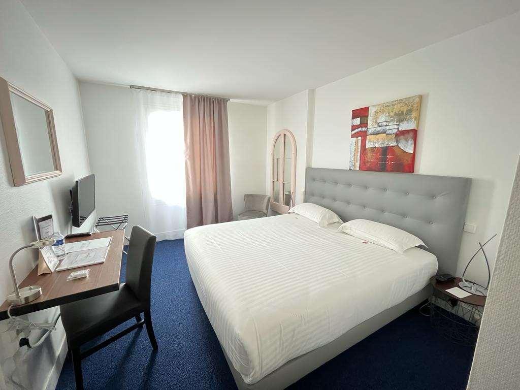 Hotel Le Beffroi Dreux Kamer foto