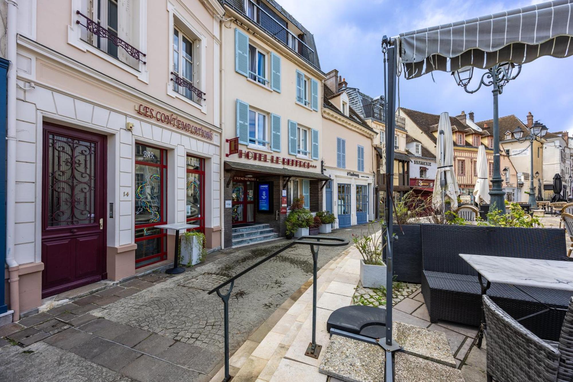 Hotel Le Beffroi Dreux Buitenkant foto