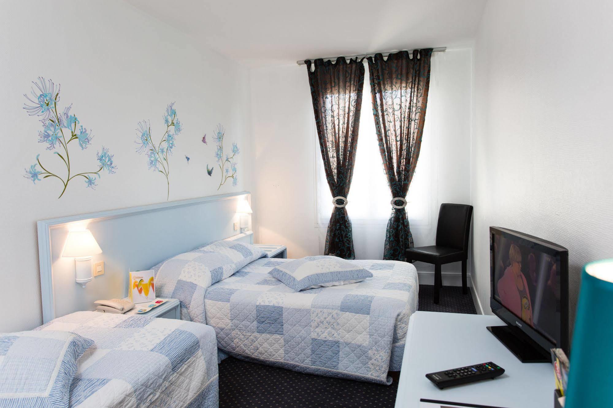Hotel Le Beffroi Dreux Buitenkant foto